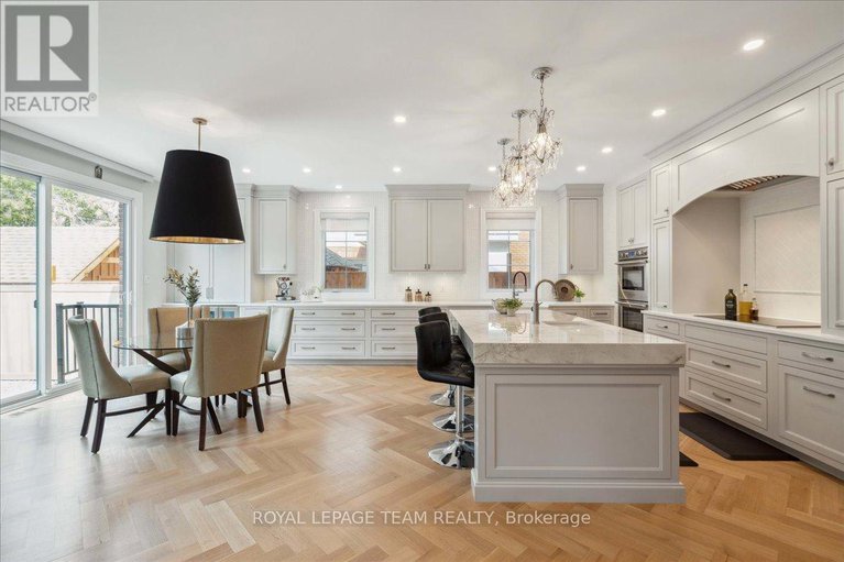 28831579/506-piccadilly-avenue/ottawa-west/ottawa/ontario/K1Y0H8_16