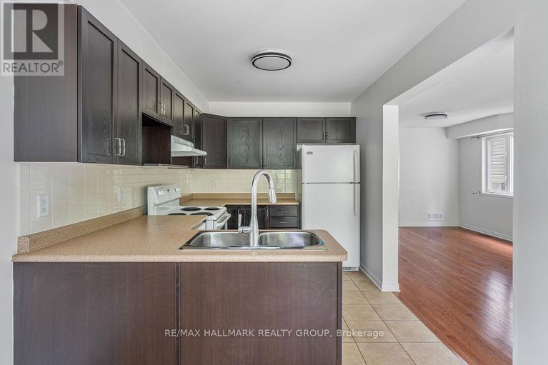 28555725/217-vision-street/riverside-southgloucester-glen/ottawa/ontario/K4M0B5_13