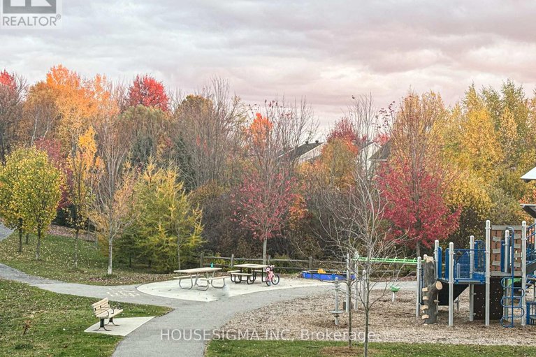 29388290/547-ponthieu-circle/orleans-village/ottawa/ontario/K1W0N5_49