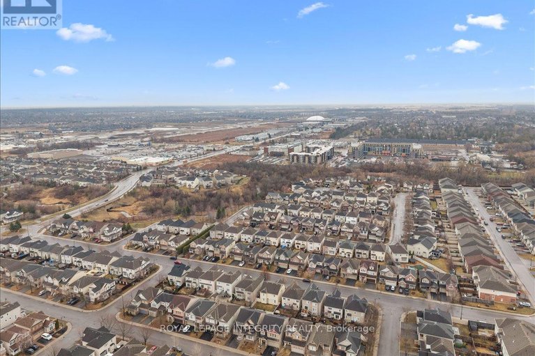 29609929/638-rosehill-avenue/stittsville-north/ottawa/ontario/K2S0K2_41