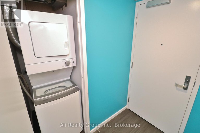 28939636/2901-105-champagne-avenue-s/west-centre-town/ottawa/ontario/K1S5E5_17