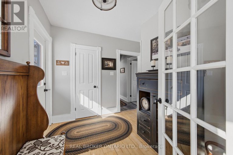 29433673/2090-beach-road/north-grenville-twp-kemptville-south/north-grenville/ontario/K0G1S0_41