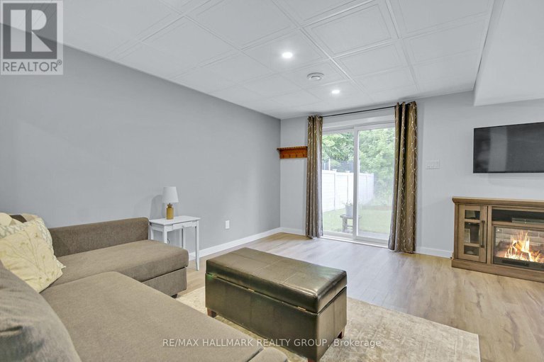 28577155/648-robert-street/town-of-rockland/clarence-rockland/ontario/K4K1E8_45