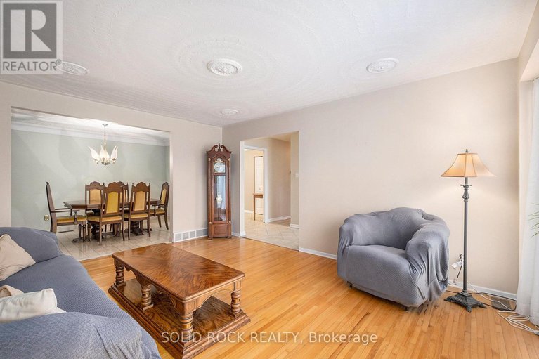 29029576/7-conover-street/manordale/ottawa/ontario/K2G0Z2_6