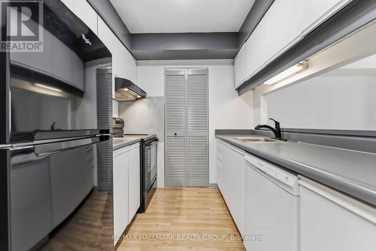 29585548/1602-199-kent-street-n/ottawa-centre/ottawa/ontario/K2P2K8_24