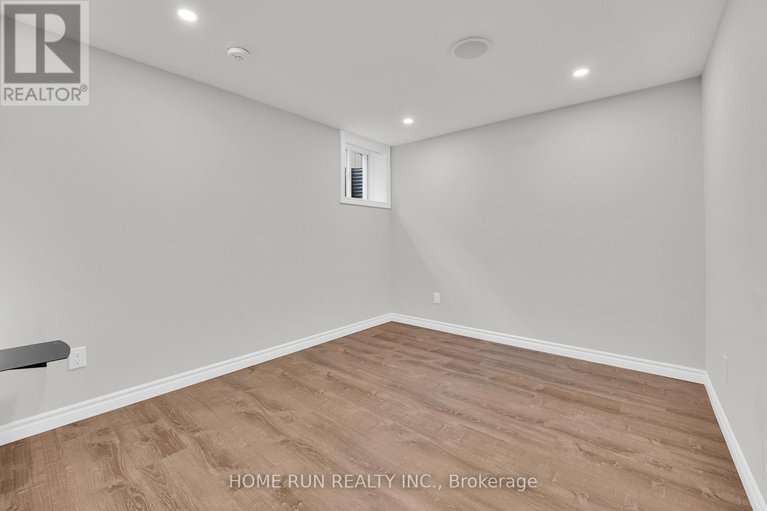 28629917/335-gallantry-way/stittsville-north/ottawa/ontario/K2S0P6_45