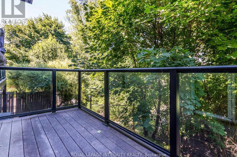 28626251/27-655-richmond-road/woodroffe/ottawa/ontario/K2A3Y3_10