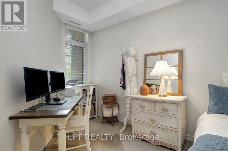 28929558/102-205-bolton-street/lower-townbyward-market/ottawa/ontario/K1N1K7_33