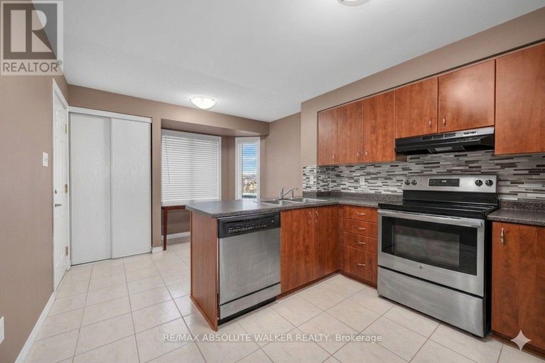 29677929/8-299-aquaview-drive/avalon-east/ottawa/ontario/K4A0B6_6