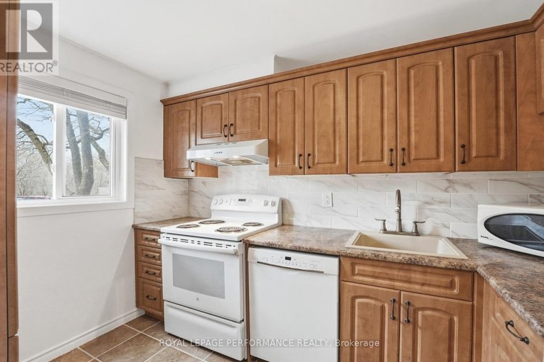 29570423/6442-bilberry-drive/orleans-wood/ottawa/ontario/K1C4P3_5