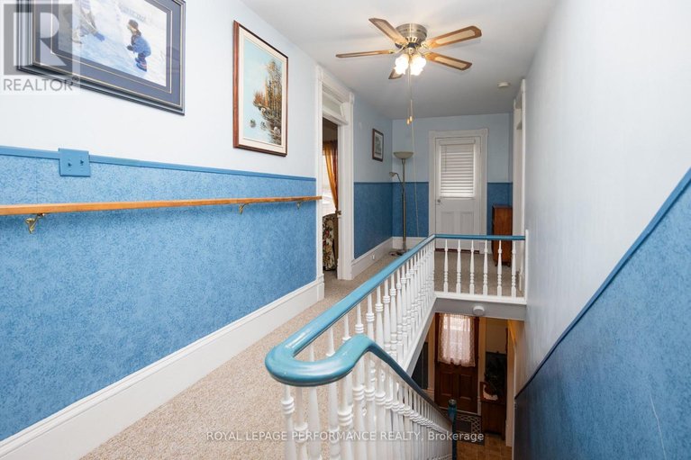 29632412/11-peter-street/maxville/north-glengarry/ontario/K0C1T0_20