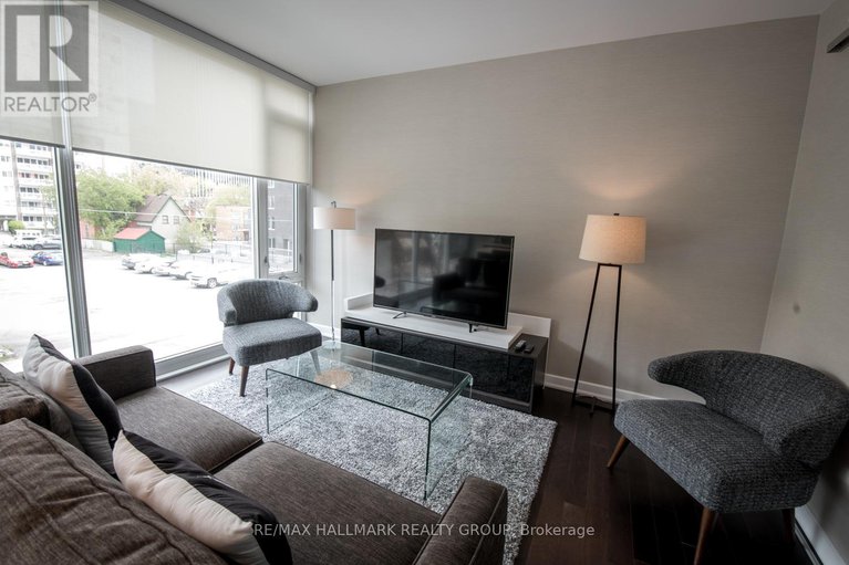 28810610/213-300-lisgar-street/ottawa-centre/ottawa/ontario/K2P0E2_10