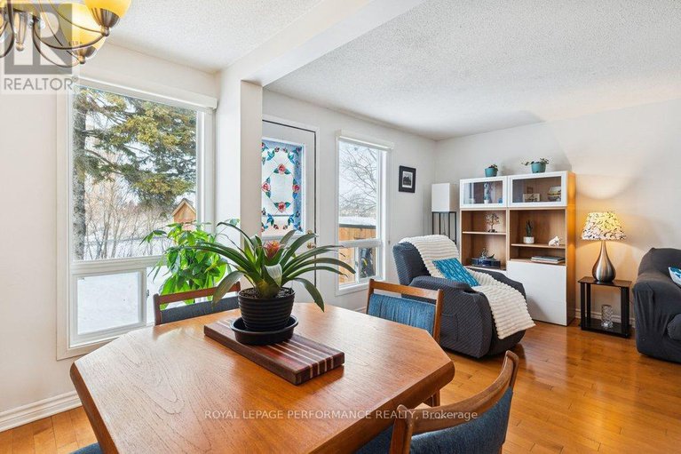 29402073/48-423c-woodfield-drive/tanglewood/ottawa/ontario/K2G4B7_13