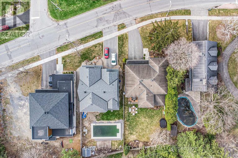 28239402/1934-lenester-avenue/mckellar-heightsglabar-park/ottawa/ontario/K2A1J9_35