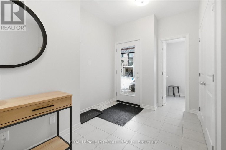 29307489/518-stadacone-row/camelot/ottawa/ontario/K4A1J8_4