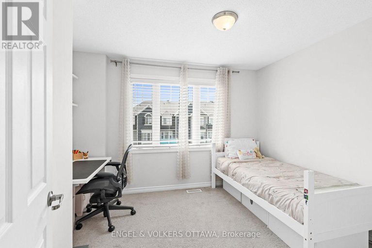 29055765/349-pumpkinseed-crescent/half-moon-bay/ottawa/ontario/K2J6K1_34