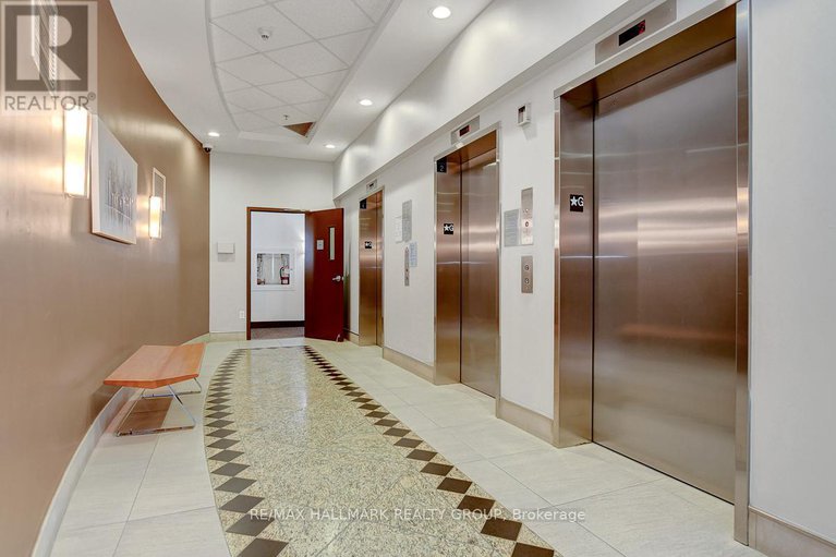 28694787/303-70-landry-street/vanier/ottawa/ontario/K1L0A8_44