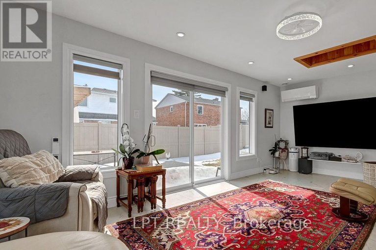 29603325/624-pleasant-park-road/playfair-park/ottawa/ontario/K1H5N5_26