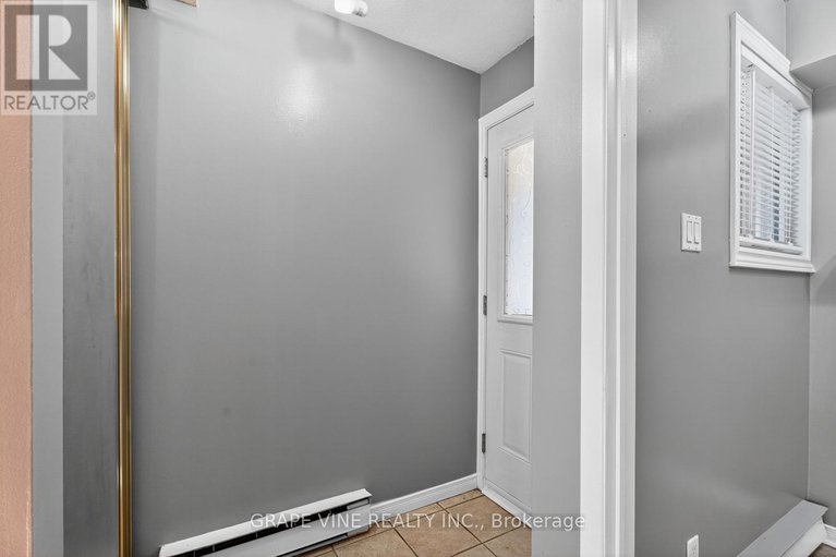 28819617/606-tanguay-court/katimavik/ottawa/ontario/K2L3X3_5