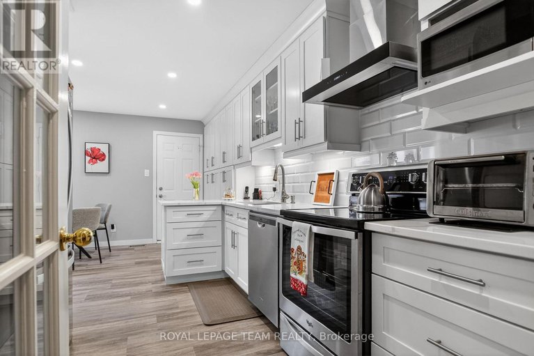 29366055/20-river-oaks-court/stittsville-central/ottawa/ontario/K2S1L3_19