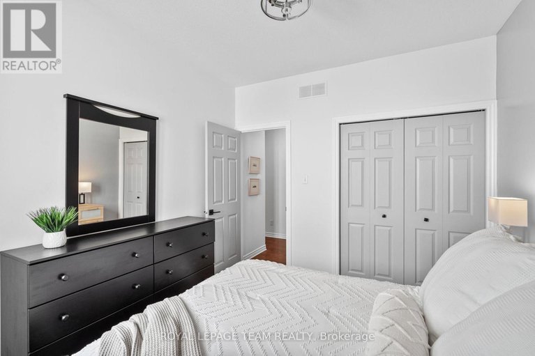 28525095/29-shining-star-circle/stittsville-south/ottawa/ontario/K2S2B4_30