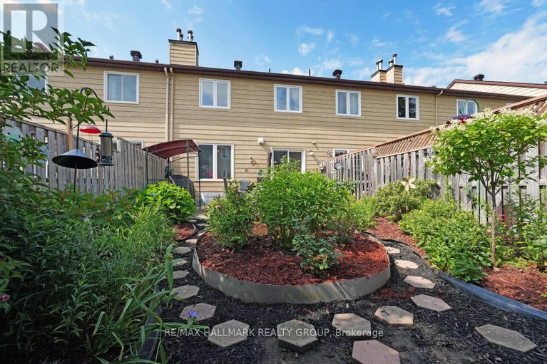 28605723/92-waterton-crescent/bridlewood/ottawa/ontario/K2M1Y5_29