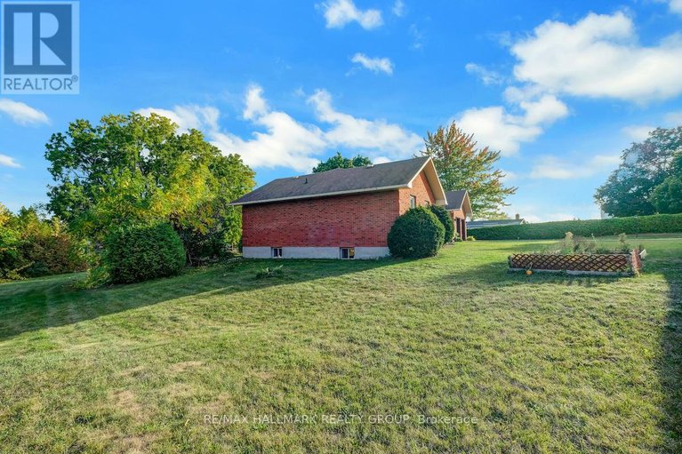 28915489/20-hilltop-crescent-s/kemptville/north-grenville/ontario/K0G1J0_30