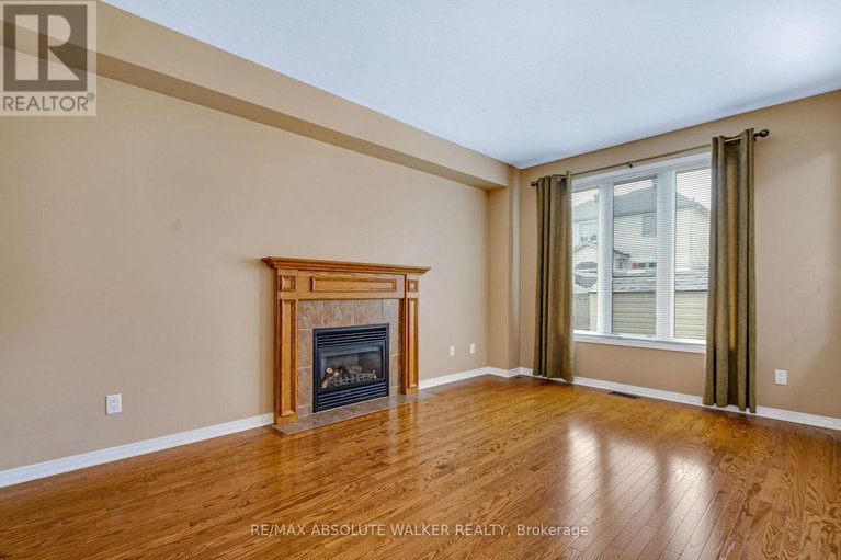 29164113/321-upcountry-drive/stittsville-south/ottawa/ontario/K2S2H6_15