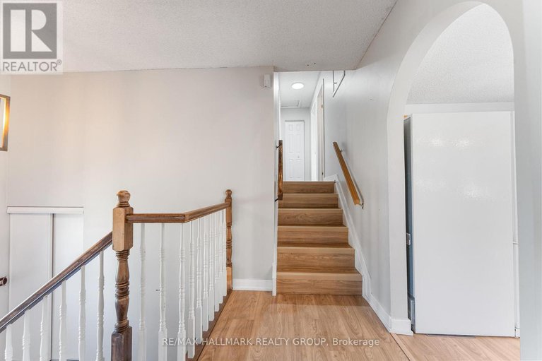 28875884/3960-farmers-way/carlsbad-springs/ottawa/ontario/K0A1K0_13
