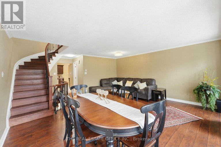 29676619/106-corsica-private/riverview-park/ottawa/ontario/K1G5Y1_8