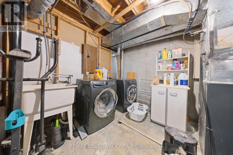 29576732/567-latour-crescent/fallingbrookgardenway-south/ottawa/ontario/K4A1P3_38