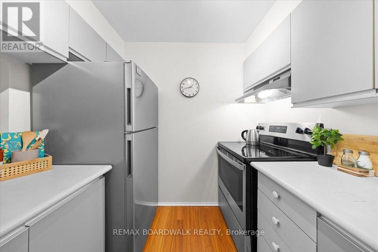 29620279/412-250-brittany-drive/viscount-alexander-park/ottawa/ontario/K1K4M1_7