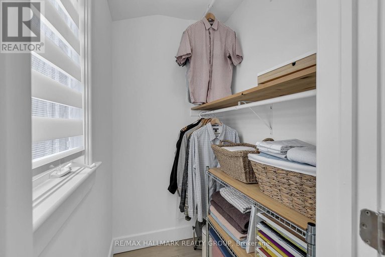 28335496/b301-124-guigues-avenue/lower-townbyward-market/ottawa/ontario/K1N5H7_30