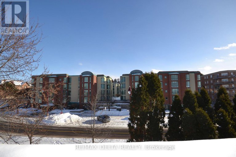 29283468/412-325-centrum-boulevard/bilberry-creekqueenswood-heights/ottawa/ontario/K1E3W8_12