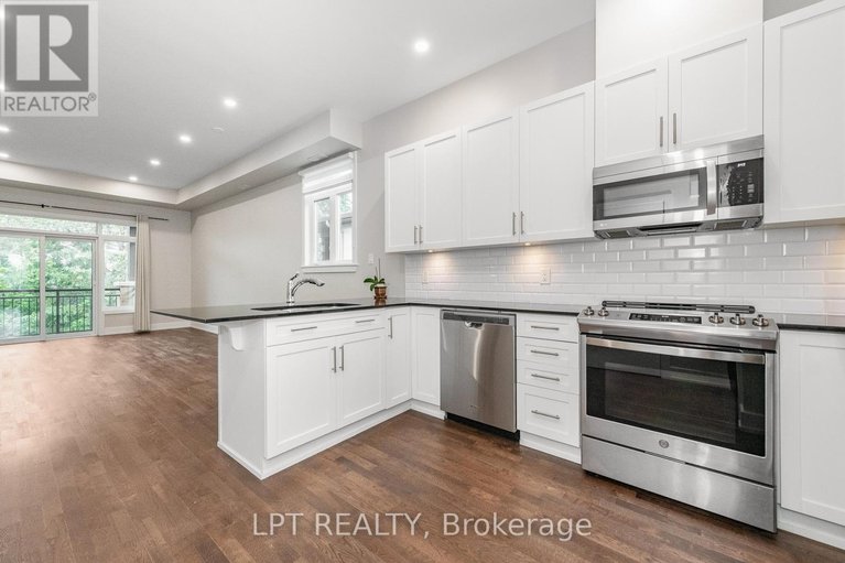 29175936/10-57-bergeron-private/chapel-hill/ottawa/ontario/K1C0C2_14