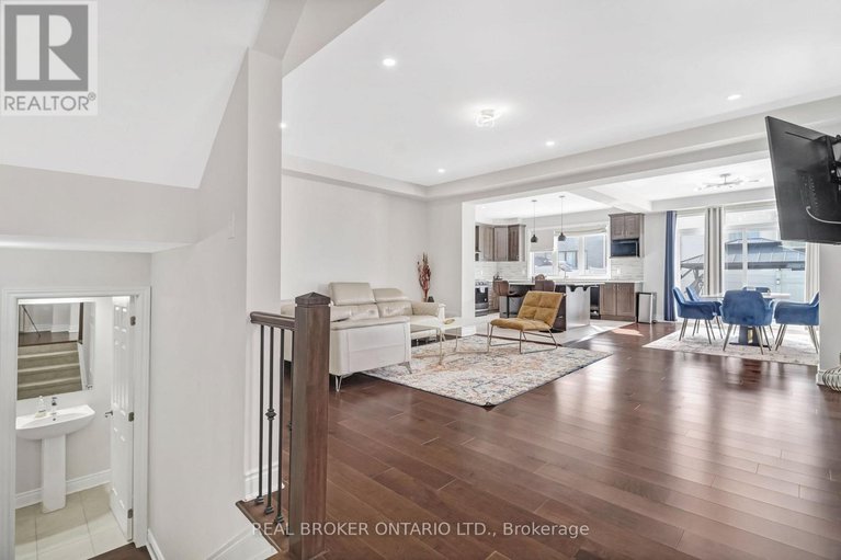 29417317/642-continental-avenue/emerald-meadowstrailwest/ottawa/ontario/K2S1B6_8