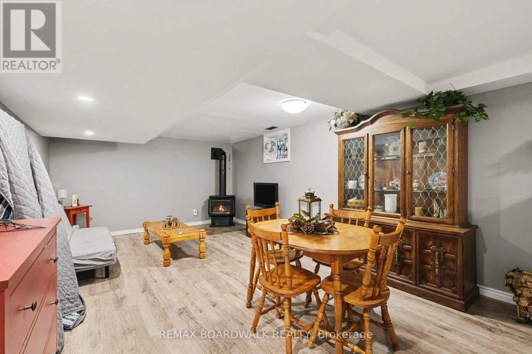 29618206/684-county-road-44-road-s/north-grenville-twp-kemptville-south/north-grenville/ontario/K0G1J0_22