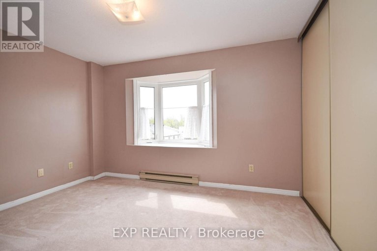 28525660/412-briston-private/hunt-club-park/ottawa/ontario/K1G5R4_35