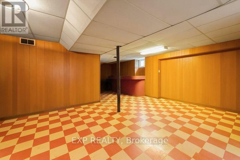 28788281/878-ivanhoe-avenue/queensway-terrace-north/ottawa/ontario/K2B5S5_29