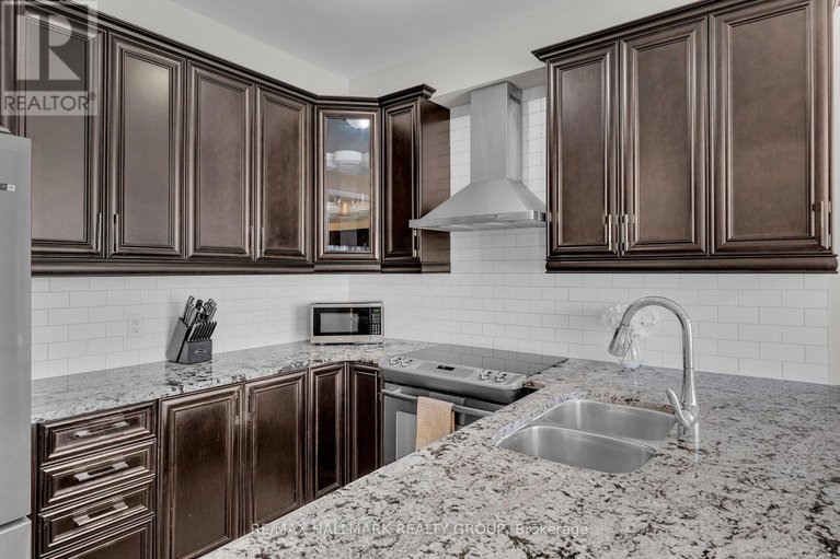 29643093/229-meadowbreeze-drive/emerald-meadowstrailwest/ottawa/ontario/K2M3A6_20