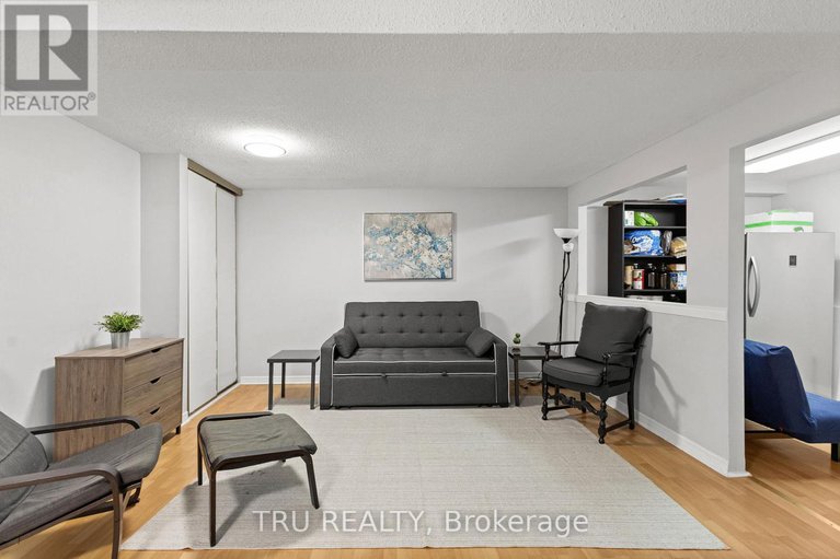 29068973/37-24-compata-way/blackburn-hamlet-south/ottawa/ontario/K1B4W9_30