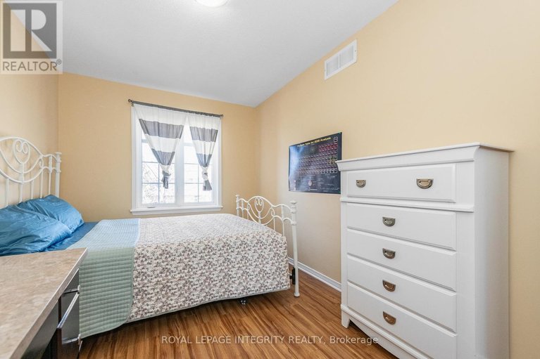 29667353/915-schooner-crescent/riverside-southgloucester-glen/ottawa/ontario/K1V1Y3_34