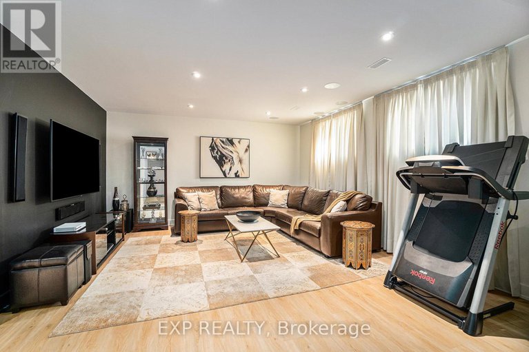 29023593/62-st-claire-avenue/meadowlandsst-claire-gardens/ottawa/ontario/K2G2A4_28