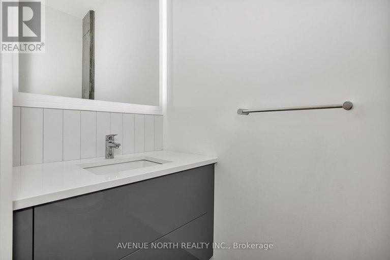 29325108/101-135-barrette-street/vanier/ottawa/ontario/K1L7Z9_23