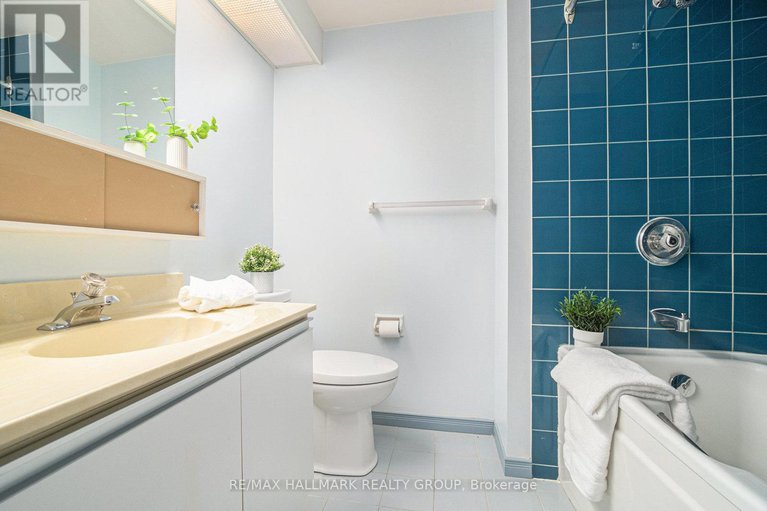 28617119/1404-556-laurier-avenue-w/ottawa-centre/ottawa/ontario/K1R7X2_20