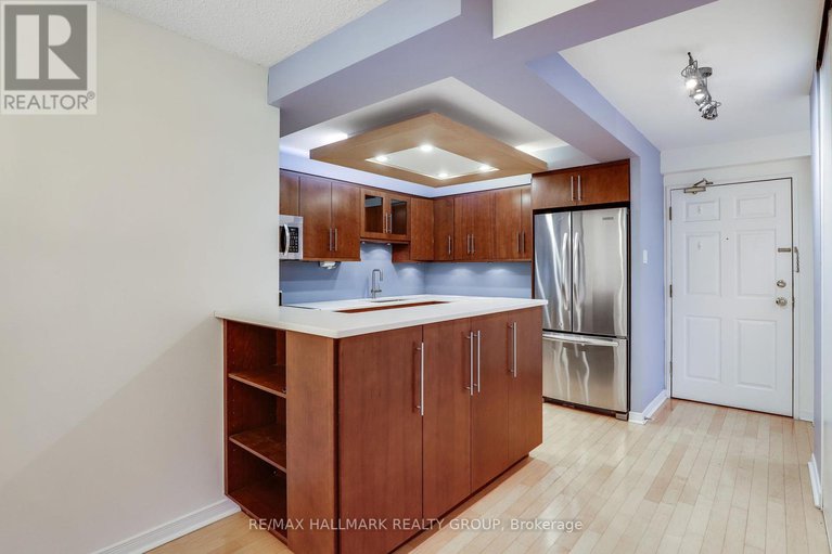 28867483/704-200-bay-street/ottawa-centre/ottawa/ontario/K1R7W8_9