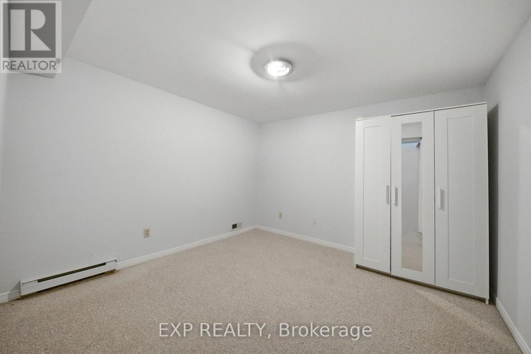 29481548/180-equestrian-drive/bridlewood/ottawa/ontario/K2M2B9_31