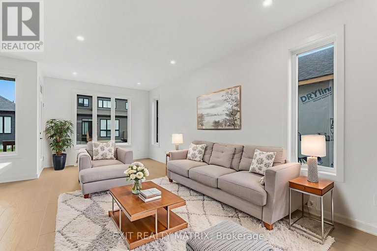 29043427/937-cologne-street/embrun/russell/ontario/K0A1W0_7