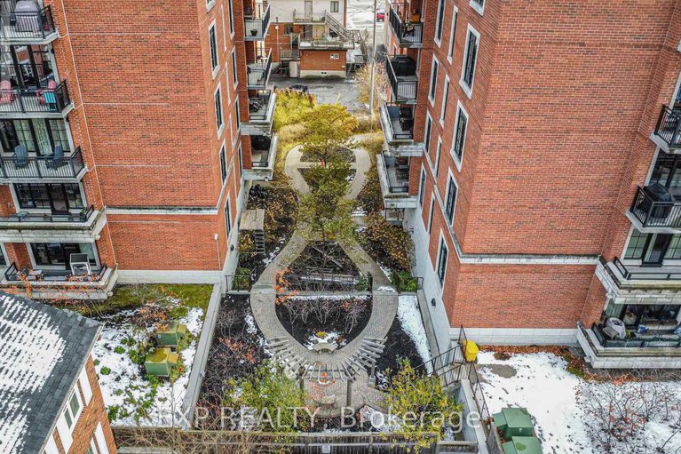 29106195/403-327-breezehill-avenue-s/west-centre-town/ottawa/ontario/K1Y1R6_35