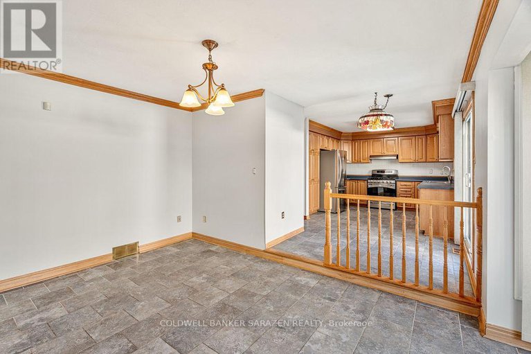 28945918/121-topley-crescent/hunt-club-park/ottawa/ontario/K1G4N2_16